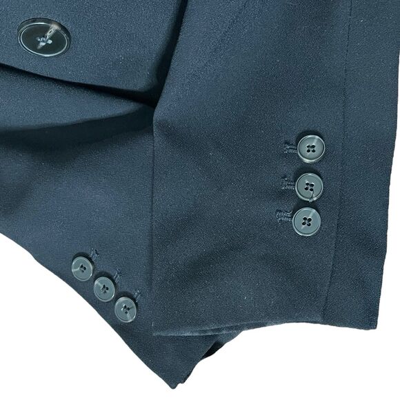 Welcome to my closet! - Picture 6 of 12